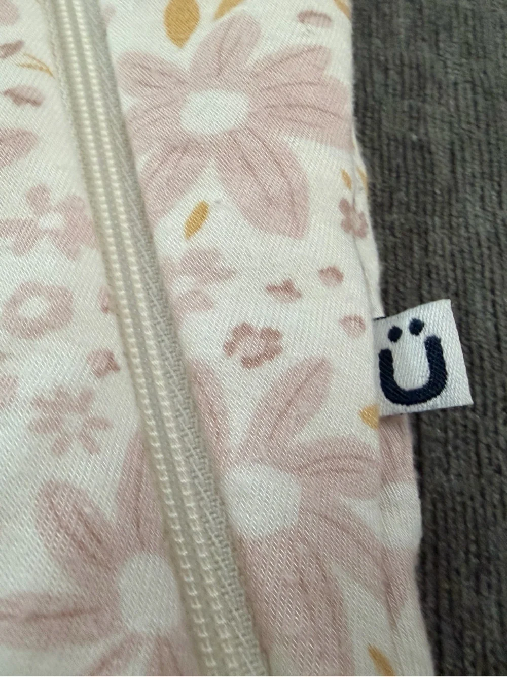 Used Gunamuna l/s Sleepsack (9-18 months) in Eden